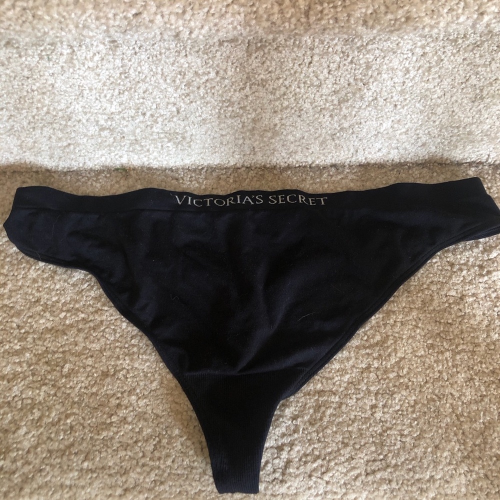 New Victoria's Secret Black Logo Waistband Thong
